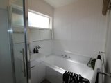 https://images.listonce.com.au/custom/160x/listings/147-anakie-road-bell-post-hill-vic-3215/341/01570341_img_07.jpg?lx94pPBoLFM