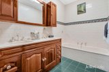 https://images.listonce.com.au/custom/160x/listings/147-essex-street-pascoe-vale-vic-3044/680/01751680_img_10.jpg?AUfONUBolNA