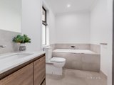 https://images.listonce.com.au/custom/160x/listings/147-holloway-road-croydon-north-vic-3136/892/01431892_img_10.jpg?pzahXMmiq8g