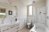 https://images.listonce.com.au/custom/160x/listings/147-mountain-view-road-briar-hill-vic-3088/776/01727776_img_10.jpg?ZHSRqgLlF-s