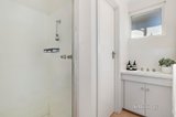 https://images.listonce.com.au/custom/160x/listings/147-rochester-road-canterbury-vic-3126/942/01681942_img_12.jpg?7d7k70sIlaA