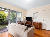 https://images.listonce.com.au/custom/160x/listings/147-sladen-street-hamlyn-heights-vic-3215/296/01552296_img_03.jpg?p68tqMGCWQI
