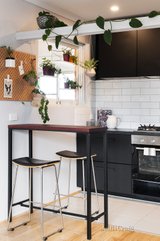 https://images.listonce.com.au/custom/160x/listings/148-bennett-street-fitzroy-north-vic-3068/764/00822764_img_08.jpg?V6VrsxYX3cU