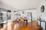 https://images.listonce.com.au/custom/160x/listings/148-blenheim-road-newport-vic-3015/996/01705996_img_04.jpg?MCvPx3fWPiM
