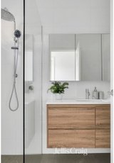 https://images.listonce.com.au/custom/160x/listings/148-donald-street-brunswick-vic-3056/661/01765661_img_12.jpg?CFELVoEkzqY