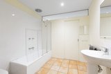 https://images.listonce.com.au/custom/160x/listings/148-ocean-beach-road-sorrento-vic-3943/444/01980444_img_06.jpg?l_Qzf6urHUc