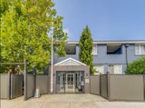 https://images.listonce.com.au/custom/160x/listings/148-oxley-road-hawthorn-vic-3122/303/01978303_img_07.jpg?LnFZBjZ8i1I