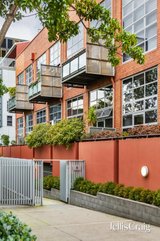 https://images.listonce.com.au/custom/160x/listings/148-trenerry-crescent-abbotsford-vic-3067/887/01941887_img_14.jpg?3Ro0mIakEPw