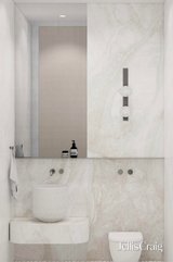 https://images.listonce.com.au/custom/160x/listings/148a-were-street-brighton-vic-3186/037/01823037_img_07.jpg?Bw9ZqgCiL1U