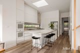 https://images.listonce.com.au/custom/160x/listings/149-albert-street-port-melbourne-vic-3207/209/01938209_img_10.jpg?jiiZJicFMII