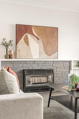 https://images.listonce.com.au/custom/160x/listings/149-centre-dandenong-road-cheltenham-vic-3192/637/01724637_img_03.jpg?2lp0jIH7aRI