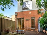 https://images.listonce.com.au/custom/160x/listings/149-dryburgh-street-north-melbourne-vic-3051/550/00391550_img_05.jpg?E9qsUYKblh8