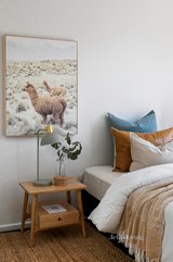https://images.listonce.com.au/custom/160x/listings/149-rattray-road-montmorency-vic-3094/958/01035958_img_12.jpg?Y_edY2y5ReI