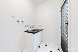https://images.listonce.com.au/custom/160x/listings/149-roland-avenue-strathmore-vic-3041/974/01900974_img_02.jpg?vrc4mhzkUw0