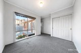 https://images.listonce.com.au/custom/160x/listings/149-roland-avenue-strathmore-vic-3041/974/01900974_img_05.jpg?34xGAr2fL0U