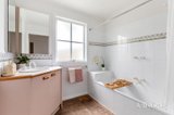 https://images.listonce.com.au/custom/160x/listings/149-sunnyside-crescent-wattle-glen-vic-3096/802/01938802_img_08.jpg?fyW4gyuL3Bo