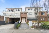 https://images.listonce.com.au/custom/160x/listings/1498-100-carrington-road-box-hill-vic-3128/021/01815021_img_05.jpg?mDo0e5zsVCM