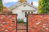 https://images.listonce.com.au/custom/160x/listings/14a-exeter-street-lake-wendouree-vic-3350/038/01717038_img_01.jpg?VxLUIgUk2to