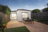 https://images.listonce.com.au/custom/160x/listings/14a-hastings-road-hawthorn-east-vic-3123/467/01593467_img_09.jpg?JS8UmgNGqhA