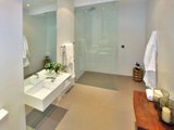 https://images.listonce.com.au/custom/160x/listings/14a-joyce-street-elwood-vic-3184/461/01793461_img_09.jpg?EhB_qC4szQc