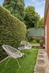 https://images.listonce.com.au/custom/160x/listings/14a-quarry-road-mitcham-vic-3132/957/01582957_img_08.jpg?GrLwOiSF_4U