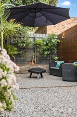 https://images.listonce.com.au/custom/160x/listings/14a-zina-grove-mooroolbark-vic-3138/405/01908405_img_16.jpg?cMxaZkNtB-Q