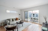 https://images.listonce.com.au/custom/160x/listings/14b-bevis-street-bentleigh-east-vic-3165/964/01550964_img_04.jpg?CKeyKFSWEpQ