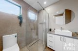 https://images.listonce.com.au/custom/160x/listings/14b-castles-road-bentleigh-vic-3204/007/01631007_img_05.jpg?qvGLcc23hSA