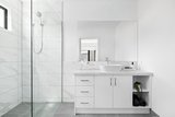 https://images.listonce.com.au/custom/160x/listings/14b-clydesdale-road-airport-west-vic-3042/972/01699972_img_05.jpg?2xlJYDC73q4