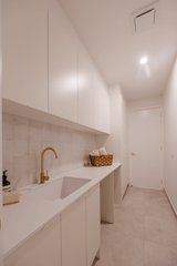 https://images.listonce.com.au/custom/160x/listings/14b-minerva-close-ocean-grove-vic-3226/178/01892178_img_25.jpg?AZBPPYHNYPs