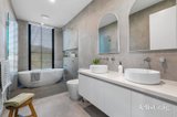 https://images.listonce.com.au/custom/160x/listings/15-adelaide-street-blairgowrie-vic-3942/570/01841570_img_12.jpg?TN1AXudq1Eg