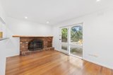 https://images.listonce.com.au/custom/160x/listings/15-albert-road-north-warrandyte-vic-3113/588/01903588_img_03.jpg?5AQMXjTCnMc