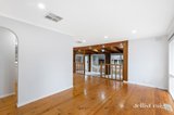 https://images.listonce.com.au/custom/160x/listings/15-albion-crescent-greensborough-vic-3088/102/01737102_img_03.jpg?UWu4VIZUYXE
