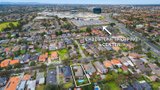 https://images.listonce.com.au/custom/160x/listings/15-alma-street-malvern-east-vic-3145/564/00396564_img_07.jpg?TtaAQsWMW3s