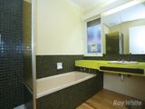 https://images.listonce.com.au/custom/160x/listings/15-amblecote-crescent-mulgrave-vic-3170/764/01658764_img_07.jpg?wIkt4xOknq8