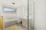 https://images.listonce.com.au/custom/160x/listings/15-ann-court-mount-waverley-vic-3149/169/00729169_img_07.jpg?KO0szBTVR6A