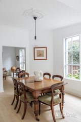https://images.listonce.com.au/custom/160x/listings/15-ashleigh-road-armadale-vic-3143/695/01753695_img_06.jpg?7hoQecTlBqk