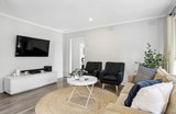 https://images.listonce.com.au/custom/160x/listings/15-balmoral-street-kilsyth-vic-3137/147/01888147_img_07.jpg?Nr3kWjFXHx0