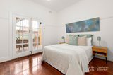 https://images.listonce.com.au/custom/160x/listings/15-beach-avenue-elwood-vic-3184/304/01811304_img_10.jpg?LuO8Pu8ff5g
