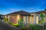 https://images.listonce.com.au/custom/160x/listings/15-bella-court-doncaster-east-vic-3109/880/00435880_img_02.jpg?aheaBofu2sY