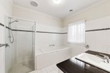 https://images.listonce.com.au/custom/160x/listings/15-bella-court-doncaster-east-vic-3109/880/00435880_img_07.jpg?6Pgj7_PhIvQ