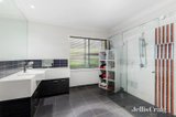 https://images.listonce.com.au/custom/160x/listings/15-bellbird-drive-lilydale-vic-3140/755/00754755_img_05.jpg?4i2K1WxJXno