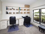 https://images.listonce.com.au/custom/160x/listings/15-birchwood-drive-st-albans-park-vic-3219/553/01699553_img_19.jpg?_t8IgX4Na0o