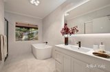 https://images.listonce.com.au/custom/160x/listings/15-blackwood-drive-wonga-park-vic-3115/275/01922275_img_12.jpg?yZp3R9xUPT8