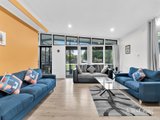 https://images.listonce.com.au/custom/160x/listings/15-bona-vista-road-bayswater-vic-3153/229/01835229_img_03.jpg?yuT5tG5VHCY