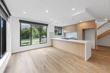 https://images.listonce.com.au/custom/160x/listings/15-bonar-street-heidelberg-heights-vic-3081/692/01700692_img_03.jpg?CtCyTgYmgI0