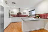 https://images.listonce.com.au/custom/160x/listings/15-bonnie-doone-street-briar-hill-vic-3088/126/01275126_img_03.jpg?xkhJEg36Gs4