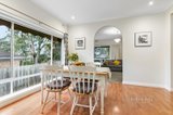 https://images.listonce.com.au/custom/160x/listings/15-bonnie-doone-street-briar-hill-vic-3088/126/01275126_img_04.jpg?ZB2qliWwKWY