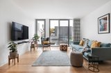 https://images.listonce.com.au/custom/160x/listings/15-bowen-street-richmond-vic-3121/220/01991220_img_03.jpg?EXLyU35hWbQ
