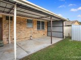 https://images.listonce.com.au/custom/160x/listings/15-bradley-street-newport-vic-3015/583/01202583_img_07.jpg?8cJNNYVyIrQ